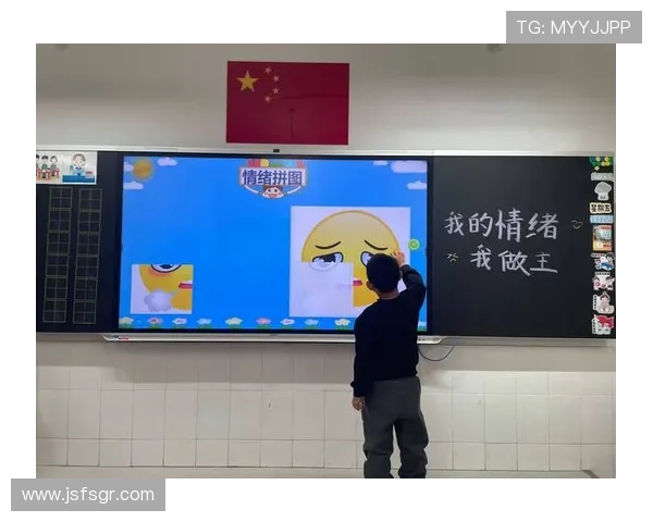 李泓澎的艺术之旅探索与成长在当代文化中的独特贡献与影响