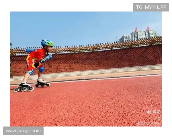 成都滑板队默契配合探秘：团队精神与技术的完美融合