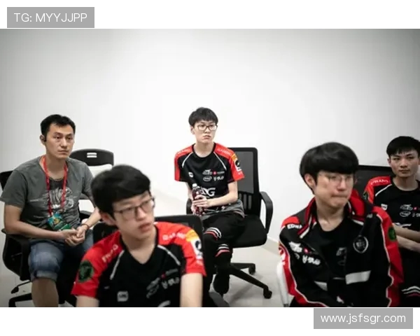 JDG战队在大师赛积分榜中以82分稳居第一位置展现强劲实力