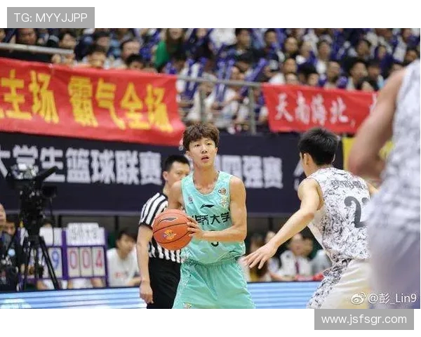 南京篮球队以95分领跑奥运会积分榜展现强劲实力和团队合作精神 南京篮球队以95分领跑奥运会积分榜展现强劲实力和团队合作精神